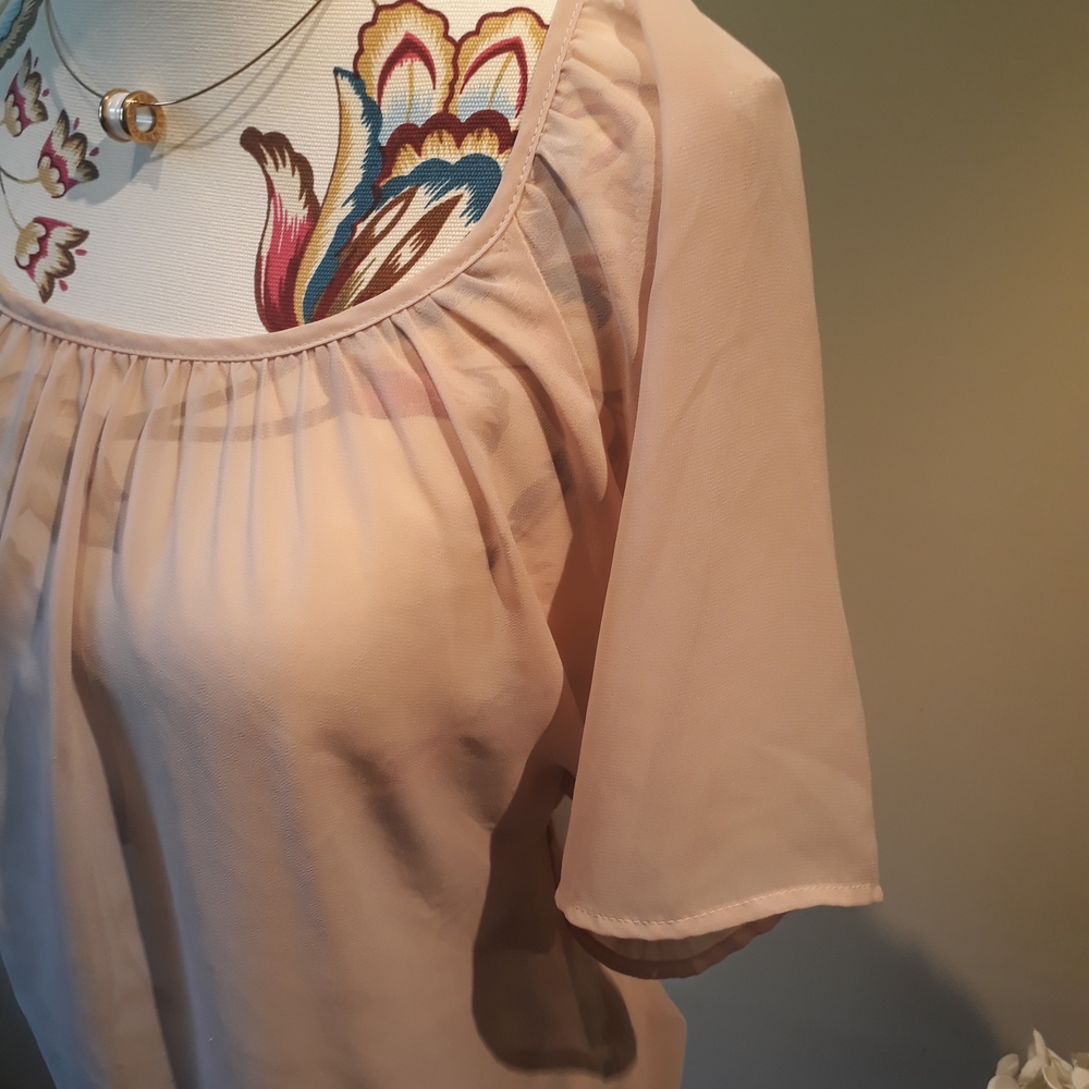 Forever 21 Light Pink Blouse - Picture 2 of 2